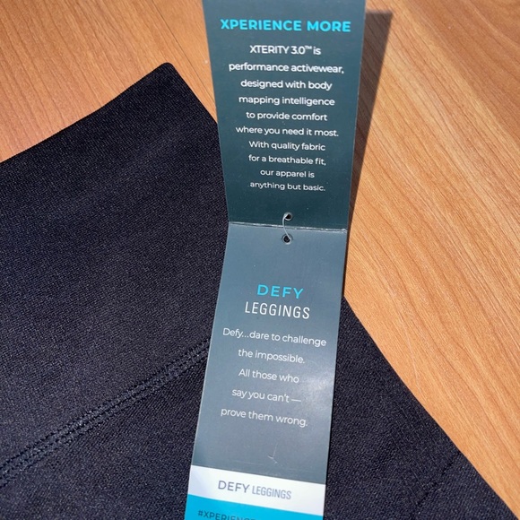 NWT 3 Piece Xterity 3.0 Performance - Picture 12 of 14